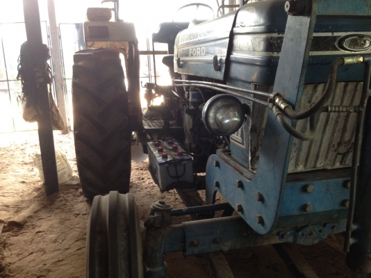 *ราคา320000* ขายรถไถFord 77 เสื้อลาย สภาพพร้อมใช้ เล่มพร้อม เอกกสารพร้อม