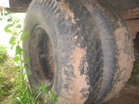 ฮีโน่  FB  เครื่อง 195 แรง   ราคา 430,000 บาท