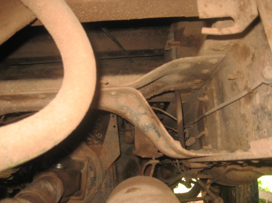 ฮีโน่  FB  เครื่อง 195 แรง   ราคา 430,000 บาท