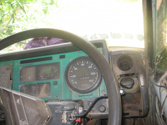 ฮีโน่  FB  เครื่อง 195 แรง   ราคา 430,000 บาท