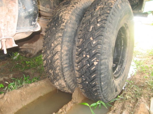 ฮีโน่  FB  เครื่อง 195 แรง   ราคา 430,000 บาท