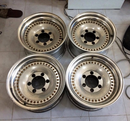 ขายล้อตัน 2 ชิ้นแท้ 15x8 ออฟ-13 6/139.7 ลึกๆ หล่อๆ