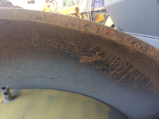 ต้องการขายรถบดSAKAI R2 ตรวจเช็คทำสีพร้อมใช้ เล่มทะเบียน