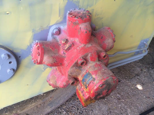 ต้องการขายรถบดSAKAI R2 ตรวจเช็คทำสีพร้อมใช้ เล่มทะเบียน