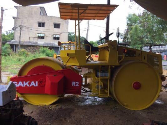 ต้องการขายรถบดSAKAI R2 ตรวจเช็คทำสีพร้อมใช้ เล่มทะเบียน