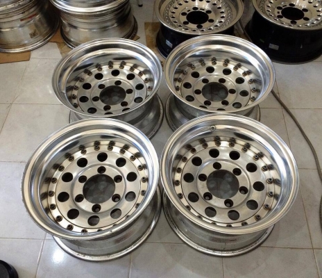 ขายล้อหยดน้ำ DUNLOP 15x8.5 ออฟ-20 6/139.7 ลึกๆ หล่อๆ