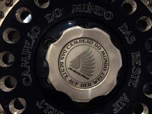 ขายล้อหยดน้ำ RAGUNA 2 ชิ้นแท้ 15x8 ออฟ0 6/139.7 มี 5 วง ครบชุด