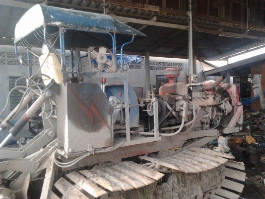 ขายรถตีนาล้อแทรค eh700 โบG8