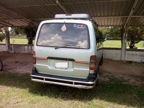 toyota  ปี40 /2800 แรงม้่า