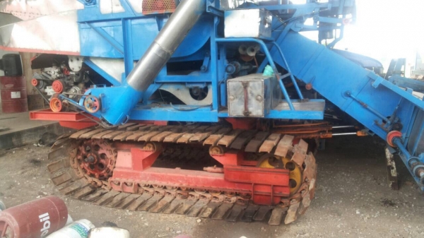 ขายรถเกี่ยวข้าวไทยเจริญ ขายรถเกี่ยวข้าวไทยเจริญ