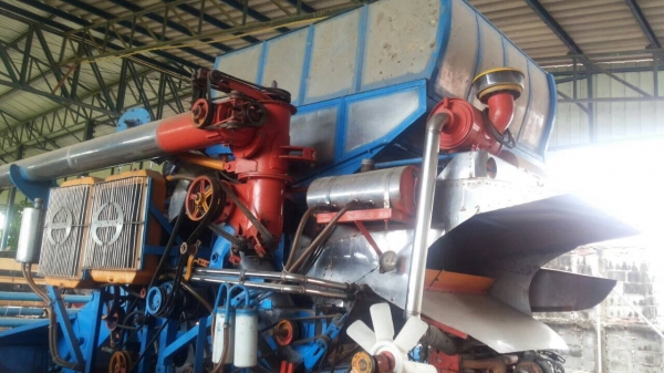 ขายรถเกี่ยวข้าวไทยเจริญ ขายรถเกี่ยวข้าวไทยเจริญ