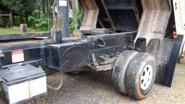 รถอีซูซุ 6 ล้อดั้ม NPR 150 แรงม้า. ปี 53 ( รถวิ่ง 93,xxx กม. ) สนใจติดต่อ 081 - 6079515 รถอีซูซุ 6 ล้อดั้ม NPR 150 แรงม้า. ปี 53 ( รถวิ่ง 93,xxx กม. ) สนใจติดต่อ 081 - 6079515