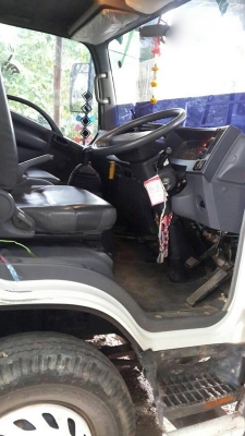 รถอีซูซุ 6 ล้อดั้ม NPR 150 แรงม้า. ปี 53 ( รถวิ่ง 93,xxx กม. ) สนใจติดต่อ 081 - 6079515 รถอีซูซุ 6 ล้อดั้ม NPR 150 แรงม้า. ปี 53 ( รถวิ่ง 93,xxx กม. ) สนใจติดต่อ 081 - 6079515