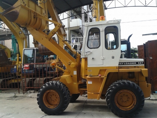 ต้องการขายรถตักล้อยางยี่ห้อ komatsu-507รถนอกนำเข้าจากญี่ปุ่น ต้องการขายรถตักล้อยางยี่ห้อ komatsu-507รถนอกนำเข้าจากญี่ปุ่น