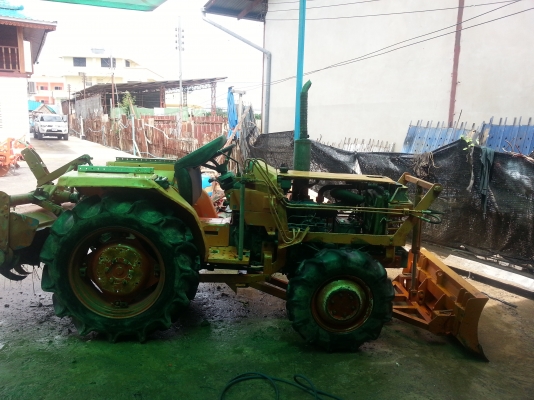 คูโบต้าL1-24 4 WD พวงมาลัยเพาเวอร์ ใบมีด โรตารี่