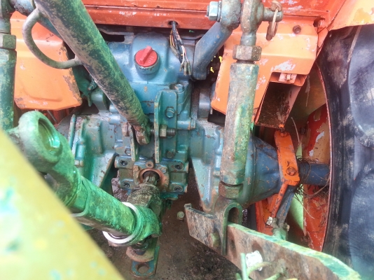 คูโบต้าL1-24 4 WD พวงมาลัยเพาเวอร์ ใบมีด โรตารี่