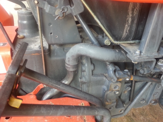 คูโบต้าL2808 4 WD พร้อมผาน 5 ตราช้าง