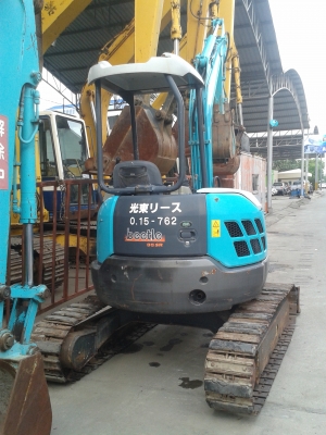 ต้องการขายรถแบคโฮยี่ห้อ  kobelco-sk35sr-2e รถนอกนำเข้าจากญี่ปุ่น