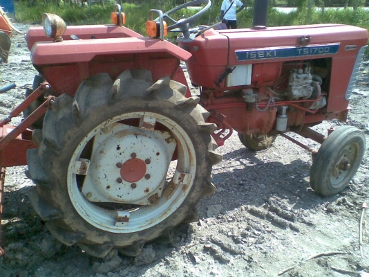 รถไถ ISEKI TS1700 ใส่แบตฯใช้งานได้เลย ลดกระหน่ำเหลือ 40000 รถไถ ISEKI TS1700 ใส่แบตฯใช้งานได้เลย ลดกระหน่ำเหลือ 40000