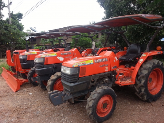 แชมป์ 484 4 WD ตามสภาพเครื่องดีเกียร์ดี