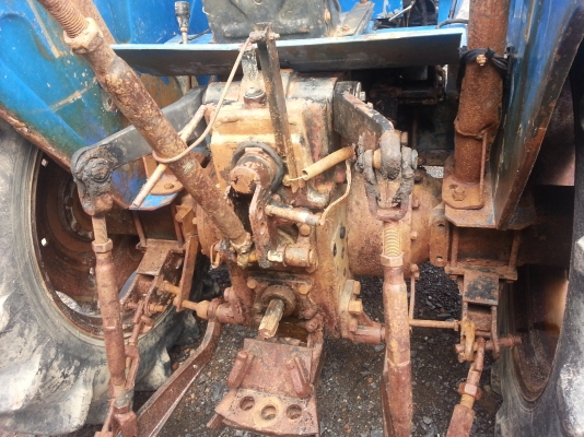 แชมป์ 484 4 WD ตามสภาพเครื่องดีเกียร์ดี