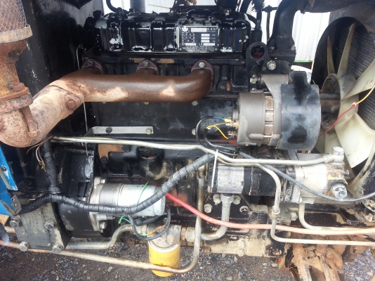 แชมป์ 484 4 WD ตามสภาพเครื่องดีเกียร์ดี