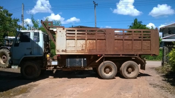 ขาย 10 ล้อดั้ม 2 เพลา ISUZU FXZ23NFY 240 แรงม้า คัสซีสวย เกียร์ Eston ทะเบียนพร้อมโอน ราคาต่อรองได้ครับ