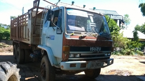 ขาย 10 ล้อดั้ม 2 เพลา ISUZU FXZ23NFY 240 แรงม้า คัสซีสวย เกียร์ Eston ทะเบียนพร้อมโอน ราคาต่อรองได้ครับ