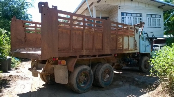 ขาย 10 ล้อดั้ม 2 เพลา ISUZU FXZ23NFY 240 แรงม้า คัสซีสวย เกียร์ Eston ทะเบียนพร้อมโอน ราคาต่อรองได้ครับ