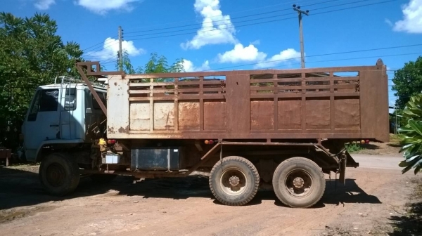 ขาย 10 ล้อดั้ม 2 เพลา ISUZU FXZ23NFY 240 แรงม้า คัสซีสวย เกียร์ Eston ทะเบียนพร้อมโอน ราคาต่อรองได้ครับ