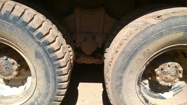 ขาย 10 ล้อดั้ม 2 เพลา ISUZU FXZ23NFY 240 แรงม้า คัสซีสวย เกียร์ Eston ทะเบียนพร้อมโอน ราคาต่อรองได้ครับ