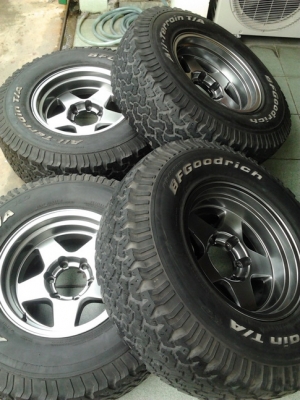 Lenso ออฟ-25 + BF All 265/75/16 ปลายปี08 สวยๆ 1ชุด