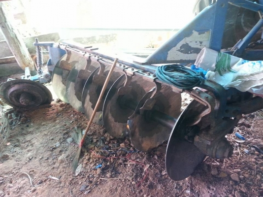 ขายรถไถ FORD T3 เครื่องดี ใช้งานได้ทุกระบบ อุปกรณ์ดันหน้า ผานหลัง สภาพสวยพร้อมใช้งาน สนใจโทร 090-8588220คุณนะ ID:narong498 หรือ www.truck.in.th/498 ขายรถไถ FORD T3 เครื่องดี ใช้งานได้ทุกระบบ อุปกรณ์ดันหน้า ผานหลัง สภาพสวยพร้อมใช้งาน สนใจโทร 090-8588220คุณนะ ID:narong498 หรือ www.truck.in.th/498