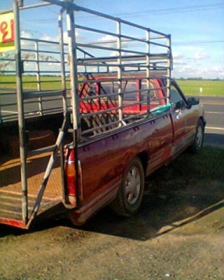 ขายรถกระบะข้างเสริม เครื่องดี สภาพพร้อมใช้งาน เอกสารพร้อมโอน สนใจโทร 090-8588220คุณนะ ID:narong498 หรือ www.truck.in.th/498