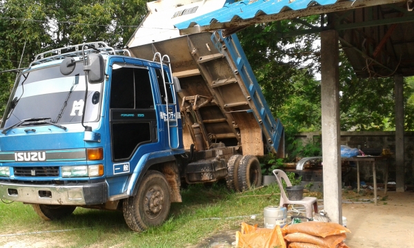 ขาย IZUSU ROCKY 195 รุ่นท้อปกระจกไฟฟ้า  ถูกๆ พร้มใช้งาน