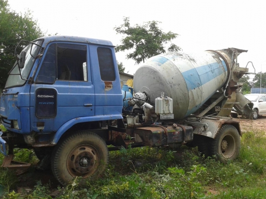 ขายรถโม่ปูน นิสสัน ยาง900R20โม่ตรง เครื่อง165 พ.เพาเวอร์ เบรคทิ๊ฟฟี่ ใช้งานได้เอกสารพร้อม โม่4คิว ขายรถโม่ปูน นิสสัน ยาง900R20โม่ตรง เครื่อง165 พ.เพาเวอร์ เบรคทิ๊ฟฟี่ ใช้งานได้เอกสารพร้อม โม่4คิว