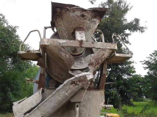 ขายรถโม่ปูน นิสสัน ยาง900R20โม่ตรง เครื่อง165 พ.เพาเวอร์ เบรคทิ๊ฟฟี่ ใช้งานได้เอกสารพร้อม โม่4คิว ขายรถโม่ปูน นิสสัน ยาง900R20โม่ตรง เครื่อง165 พ.เพาเวอร์ เบรคทิ๊ฟฟี่ ใช้งานได้เอกสารพร้อม โม่4คิว