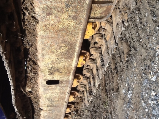 ขายด่วนแมคโครkomatsu pc100-3สภาพสวยๆราคา470000฿เอกสารอินวอย