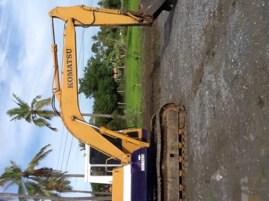 ขายด่วนแมคโครkomatsu pc100-3สภาพสวยๆราคา470000฿เอกสารอินวอย