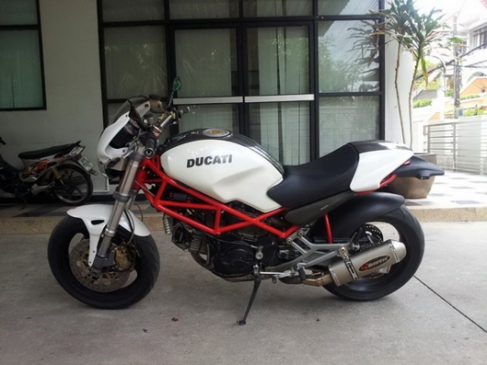 ขายด่วน DUCATI MONSTER 900 IE ปี 01 สพม.แล้ว