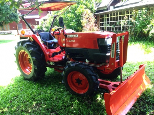 รถไถคูโบต้า L4508 4WD 45แรงม้า 2เพลา มีดันหน้า ยางดี เกียร์ดี เครื่องแน่น เช็คสภาพแล้ว พร้อมลุยงาน  มีทะเบียน พร้อมโอน ราคาคุยกันได้ครับ