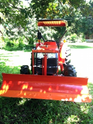 รถไถคูโบต้า L4508 4WD 45แรงม้า 2เพลา มีดันหน้า ยางดี เกียร์ดี เครื่องแน่น เช็คสภาพแล้ว พร้อมลุยงาน  มีทะเบียน พร้อมโอน ราคาคุยกันได้ครับ