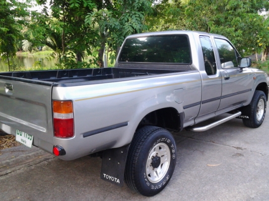 ขายTOYOTA SR5  LN111 ตัวประกอบนอก