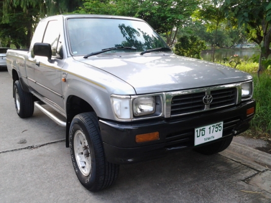 ขายTOYOTA SR5  LN111 ตัวประกอบนอก