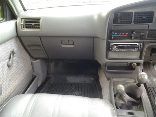 ขายTOYOTA SR5  LN111 ตัวประกอบนอก