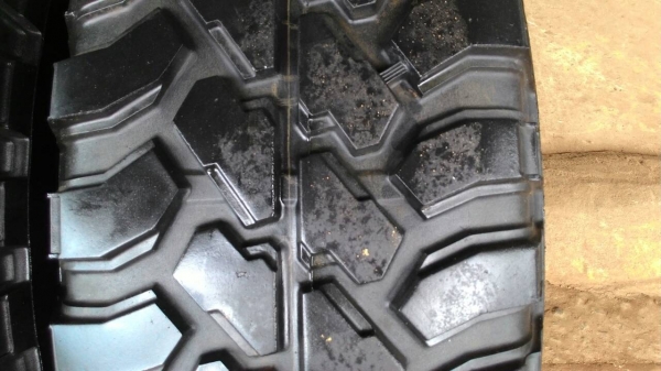 ขายยางmud dunlop33/12.5/15ปี12