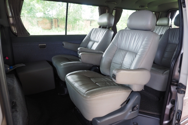 ขายรถตู้ Toyota Super Custom ปี 2000 ช่วงยาว รถประกอบนอกญี่ปุ่นทั้งคัน สภาพสวยมาก