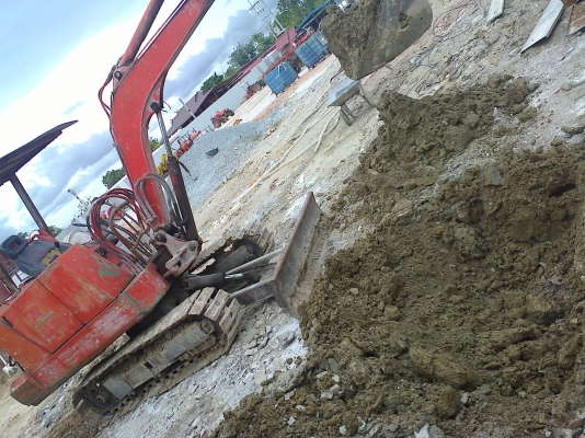 ขายแบ็คโฮคูโบต้า KH027  ราคาถูกๆ 125,000