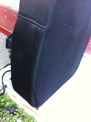 เบาะนวดหลัง นวดพร้อมกัน 4 จุด หมุนด้วยลูกกลิ่ง2ตัวต่อจุด เบาะขนาดใหญ่ ใช้ไฟบ้าน 220 V.