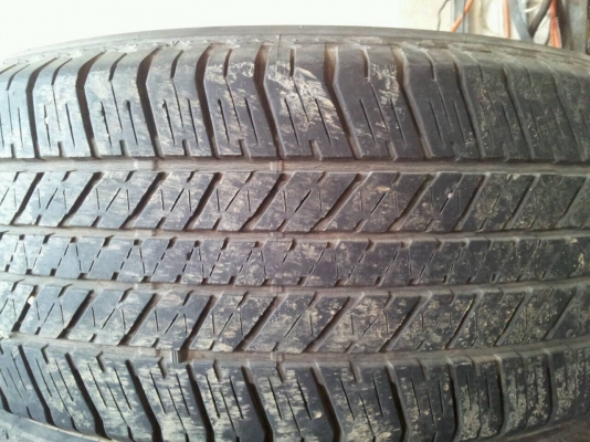 ขายยางรถยนต์มือสองสภาพดี
